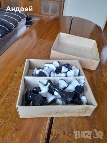 Стари фигури за шах, снимка 2 - Други ценни предмети - 50423494