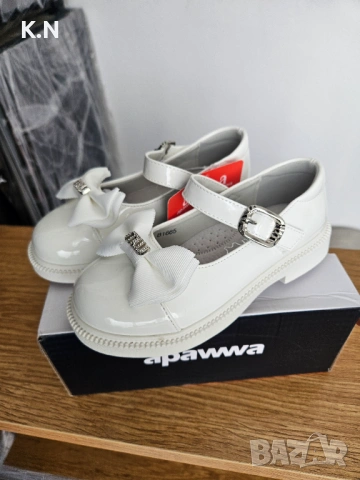 Детски пантофи, Бели, нови, снимка 3 - Детски пантофи - 54282766