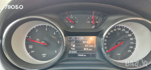 Opel Astra Sports Tourer, снимка 10 - Автомобили и джипове - 52752194