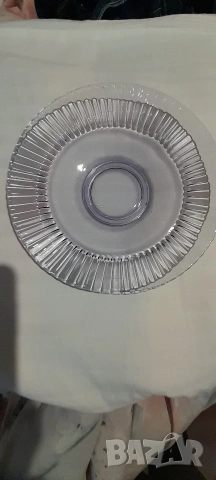 Чинии, чаши порцеланови и стъклени, някои със златен кант, прибори, ножове, снимка 10 - Съдове за готвене - 52664563