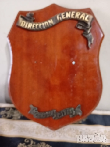 Декорация за стена