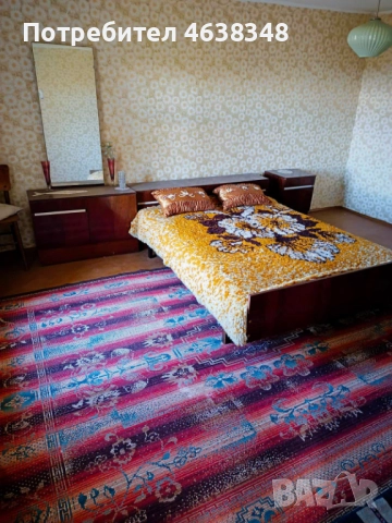 Продава масивна каменна къща и голямо дворно място, снимка 5 - Къщи - 52250035