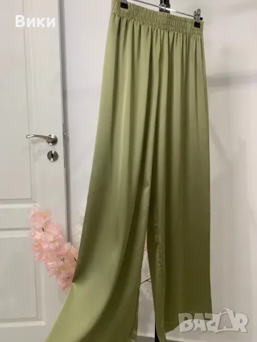 Сатенен панталон в размер S-M, снимка 2 - Панталони - 49337479