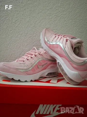 Nike Air Max VG-R Чисто нови, снимка 2 - Маратонки - 56140550