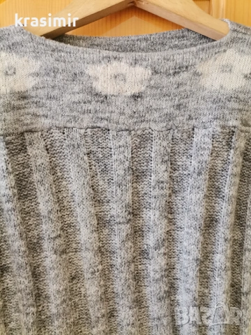 Нов детски пуловер, ръст 135 -140 см., снимка 2 - Детски пуловери и жилетки - 53173480