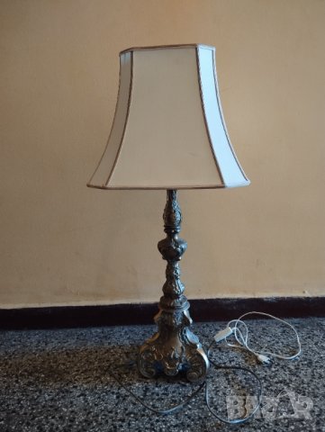 Барокова настолна лампа, снимка 1 - Настолни лампи - 42765569