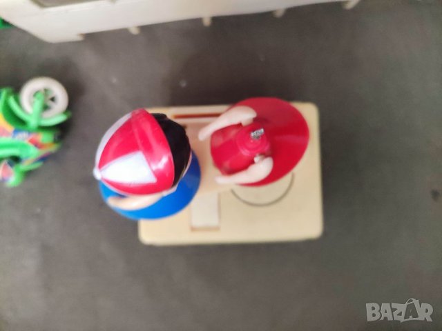 Продавам стари детски играчки, снимка 6 - Коли, камиони, мотори, писти - 37182818