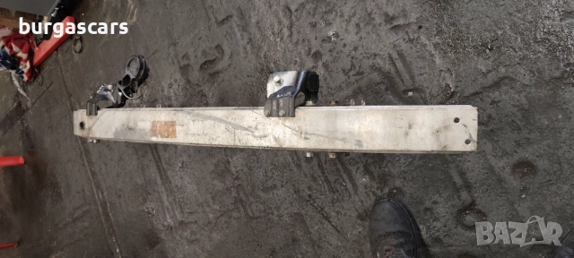 Основа предна броня Mercedes E220 W211 - 80лв, снимка 3 - Части - 52333501