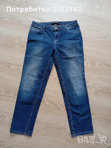 Продавам дамски дънки 