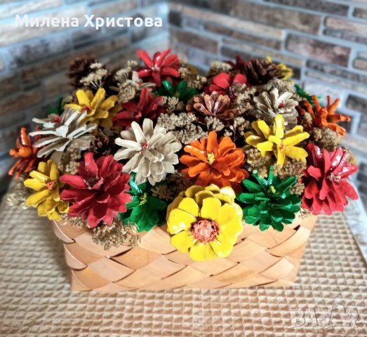 Подарък за всеки повод с шишарки, ръчна изработка , снимка 1