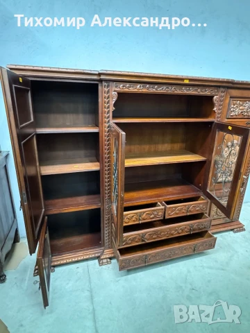 Уникален шкаф - витрина от дъбов масив, снимка 11 - Шкафове - 50947899