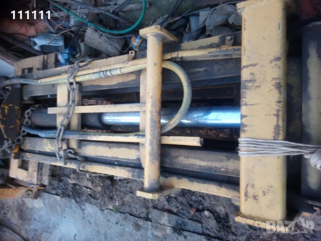 Мотокарна мачта електрокарна уредба триплекс вдига 4,5м. , снимка 2 - Индустриална техника - 23102789