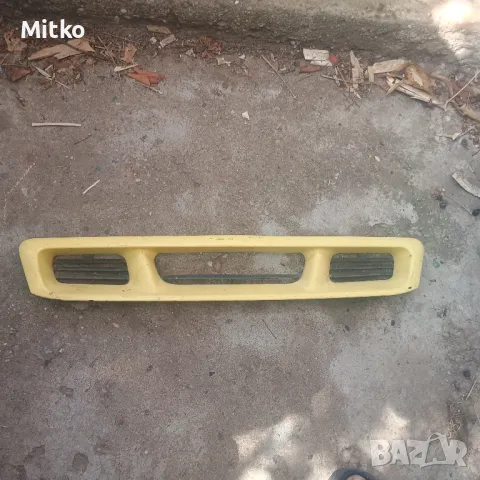 Решетка За Сузуки Суйфт 2000г / Suzuki Swift 2000y