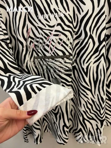 Модерна памучна еластична блуза с надписи и ефектни кристали декорация в десен зебра, снимка 3 - Блузи с дълъг ръкав и пуловери - 47653503