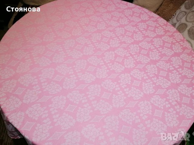 покривка за маса от плат с диаметър 147 см. бледо розово, Цената 10 лв., снимка 2 - Покривки за маси - 44352948