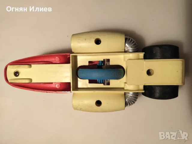 Стара соц играчка космическа кола, снимка 6 - Коли, камиони, мотори, писти - 55963231