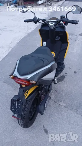 Скутер Benelli 50 cc, снимка 3 - Мотоциклети и мототехника - 50154219