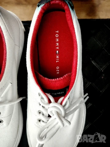 Tommy Hilfiger оригинални унисекс ниски кецове размер 40, снимка 4 - Маратонки - 50996137