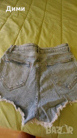 Дънкови панталонки и дънково елече , снимка 3 - Къси панталони и бермуди - 33855039