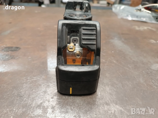 Лазерен нивелир DeWalt / Девалт / Деволт , снимка 2 - Измервателни инструменти - 52500185