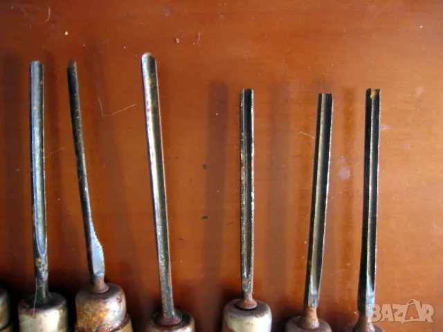 22 броя длета за дърворезба, резбарски длета произведни в Тетевен през 70/80 години на 20 век , снимка 4 - Други инструменти - 48617243