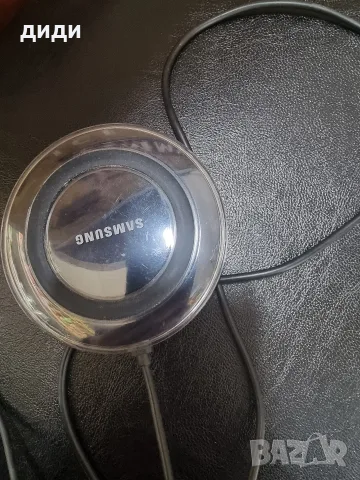 безжично зарядно Samsung , снимка 3 - Безжични зарядни - 56324960