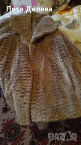 Продавам еко палто дълго размер М - Л