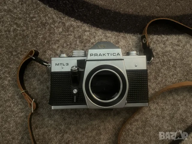 Лентов фотоапарат Praktica