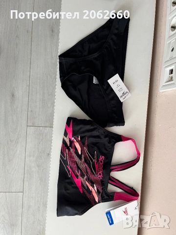 Нов бански за момиче Speedo 12-13г, снимка 3 - Детско бельо и бански  - 54349392