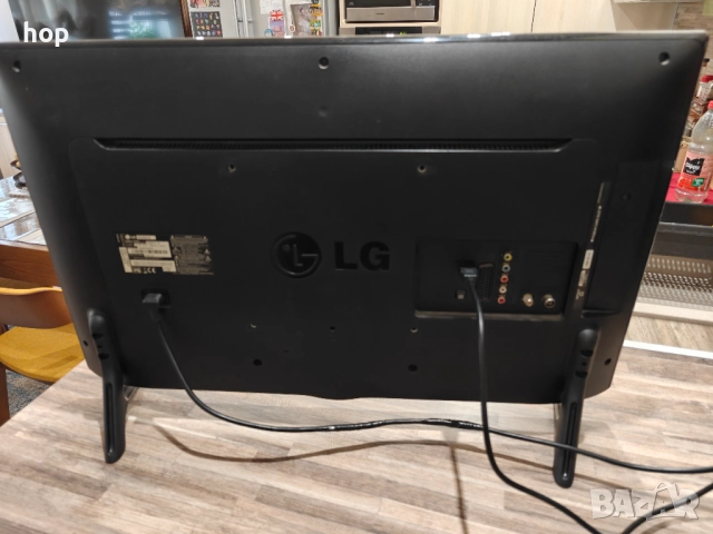 32" LG 32LB561U, снимка 2 - Телевизори - 52691483