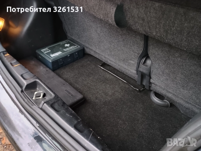 Toyota Yaris (P1) 1.3 VVT-i 2005 г., снимка 6 - Автомобили и джипове - 52596095