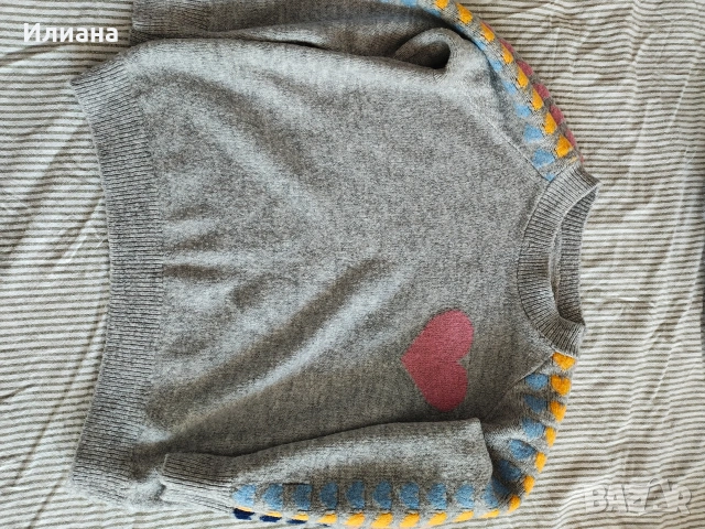 Подарявам дамски дрехи