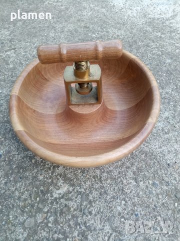 Купа за чупене на орехи, снимка 1