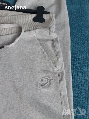 Оригинално долнище на Nike 