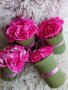 Вазичка с три рози-2лв, снимка 1 - Декорация за дома - 31985560