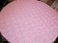покривка за маса от плат с диаметър 147 см. бледо розово, Цената 10 лв., снимка 2