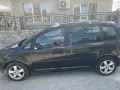 VW Touran 2.0 BKD На части, снимка 2