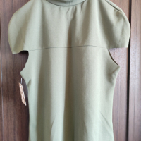 нова зелена еластична блуза с изрязани части, снимка 6 - Тениски - 44803329
