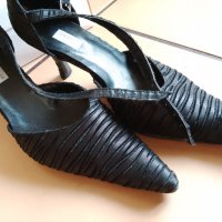 Хубави обувки :), снимка 1 - Дамски обувки на ток - 36806897