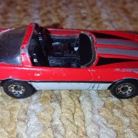 Matchbox - Corvette , снимка 1 - Коли, камиони, мотори, писти - 37750438