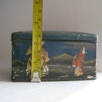 Стара метална кутия с лебеди и японци, снимка 10 - Други - 31812616
