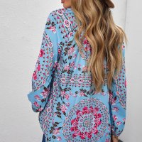 Дамска блуза в светлосиньо с принт на цветя, снимка 3 - Блузи с дълъг ръкав и пуловери - 40526078