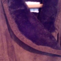 Дамско кожено палто, снимка 1 - Палта, манта - 30839203