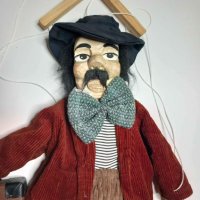 Дървена кукла на конци /марионетка , уникат в перфектно състояние, снимка 4 - Антикварни и старинни предмети - 40294976