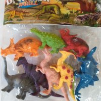 Комплект с динозаври 12 бр. (Dinosaur world), снимка 1 - Фигурки - 42638788