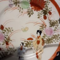 Красива чиния от японски порцелан , снимка 2 - Чинии - 40761360