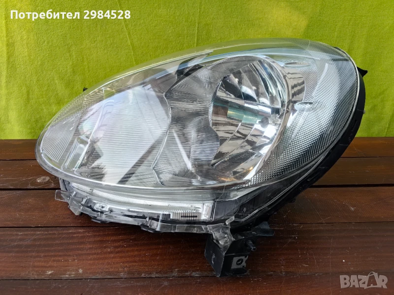 Фар Nissan Micra K13 / Нисан Микра К13, снимка 1