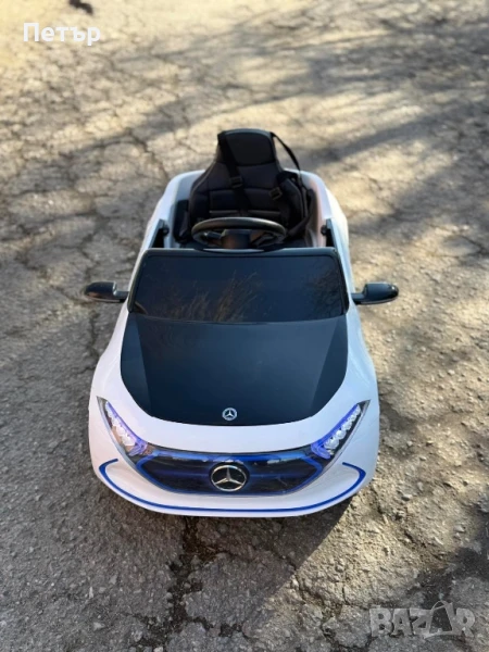 Акумулаторна кола Mercedes-Benz EQA бял, снимка 1
