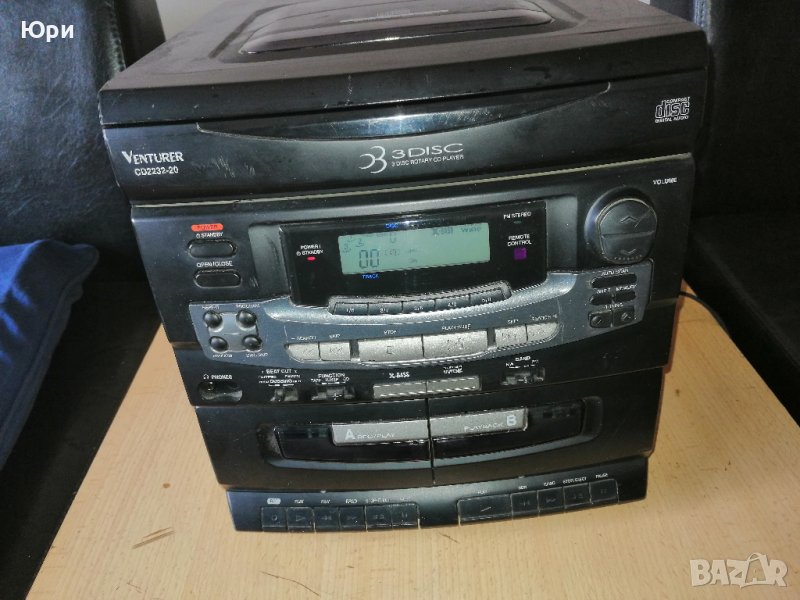 Продавам стерео 3-CD, double cassete, FM/AM radio tunner, Venturer CD2032-3, снимка 1