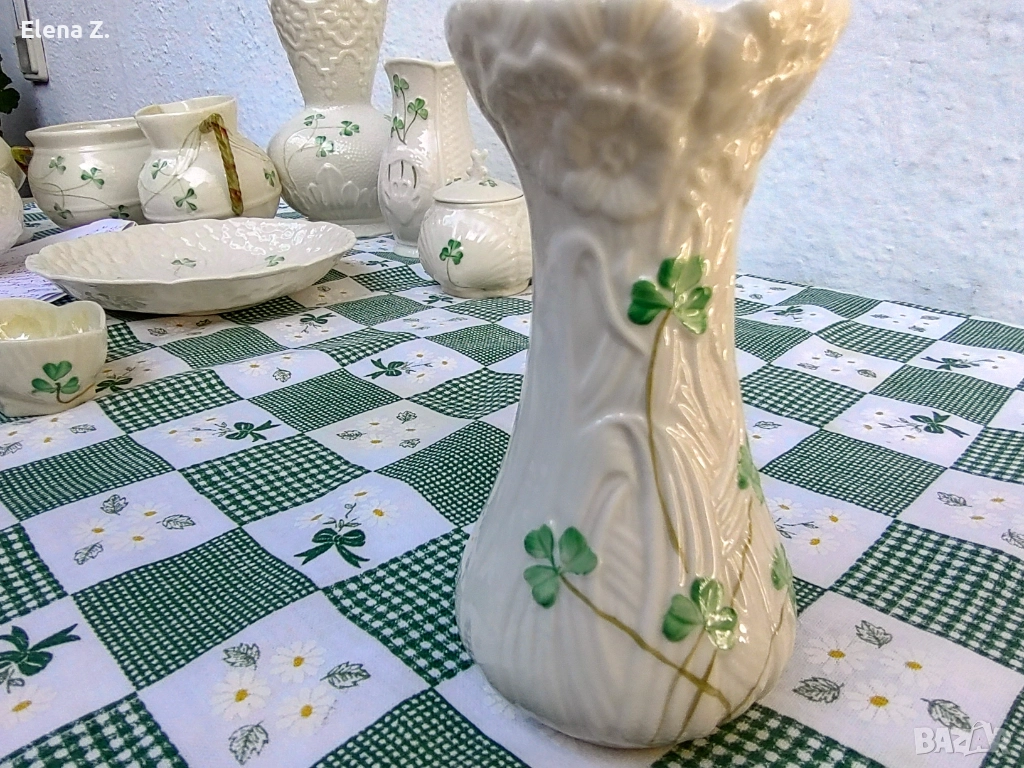Belleek малка Daisy vase - ръчно изработена и рисувана в Ирландия, снимка 1